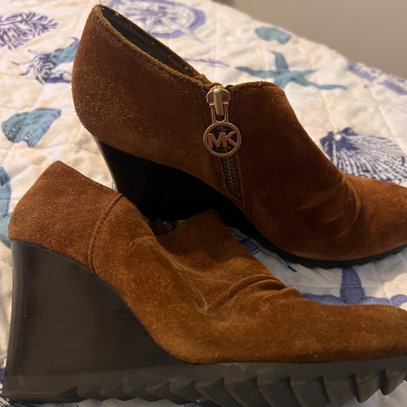 Michael Kors wedges, size 5 - Picture 2 of 3